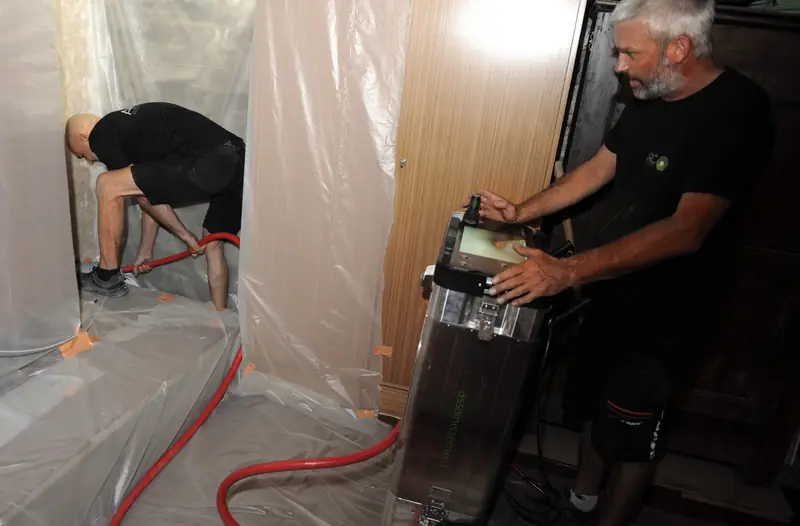 Intervention de débouchage et fraisage robotisé — ARC Assainissement