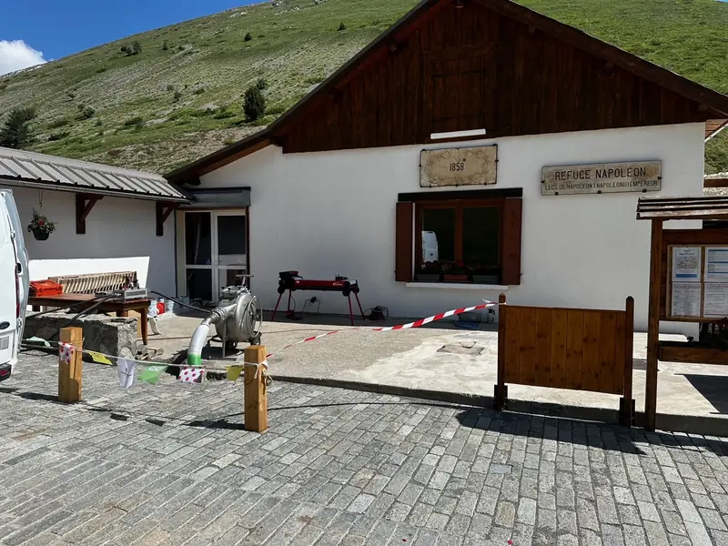 Intervention réhabilitation canalisation en altitude au Col du Noyer Hautes-Alpes