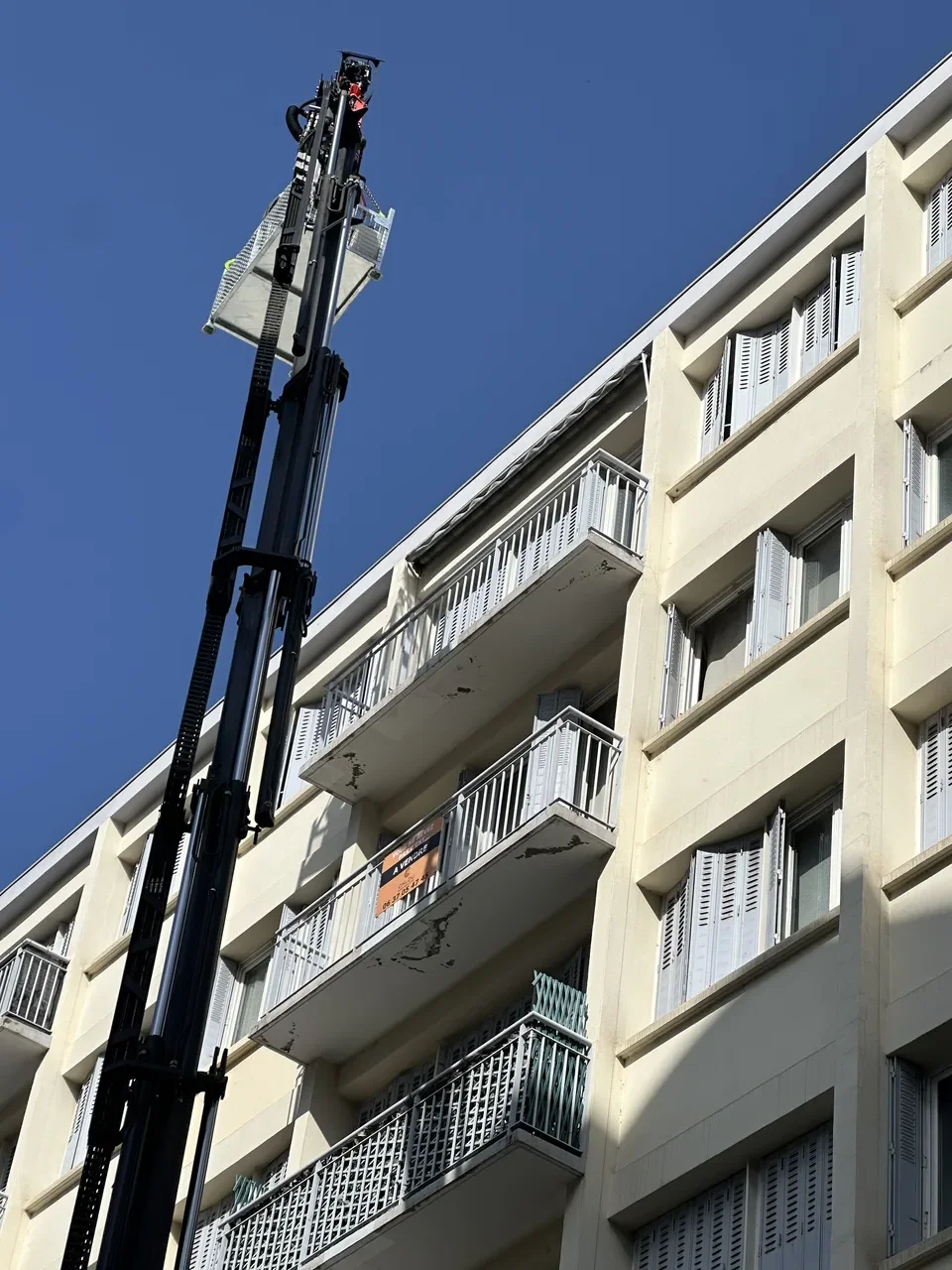 Vue en contre-plongée — ARC Assainissement