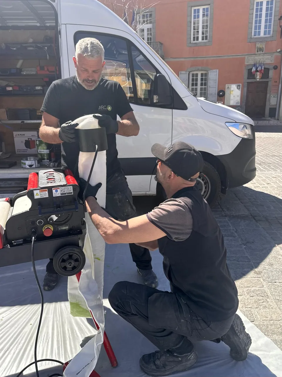 Équipe ARC Assainissement — David et technicien chantier Embrun